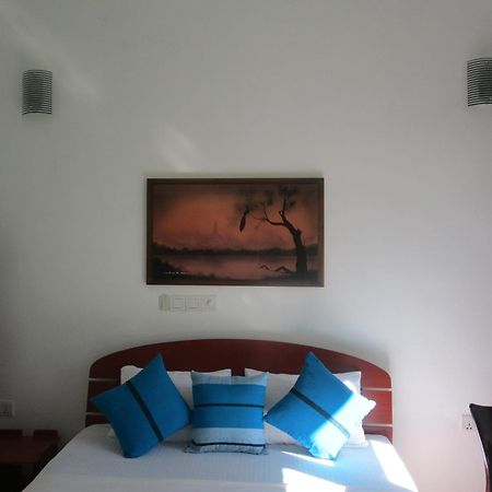 Serene View Tourist Rest Hotell Anuradhapura Exteriör bild