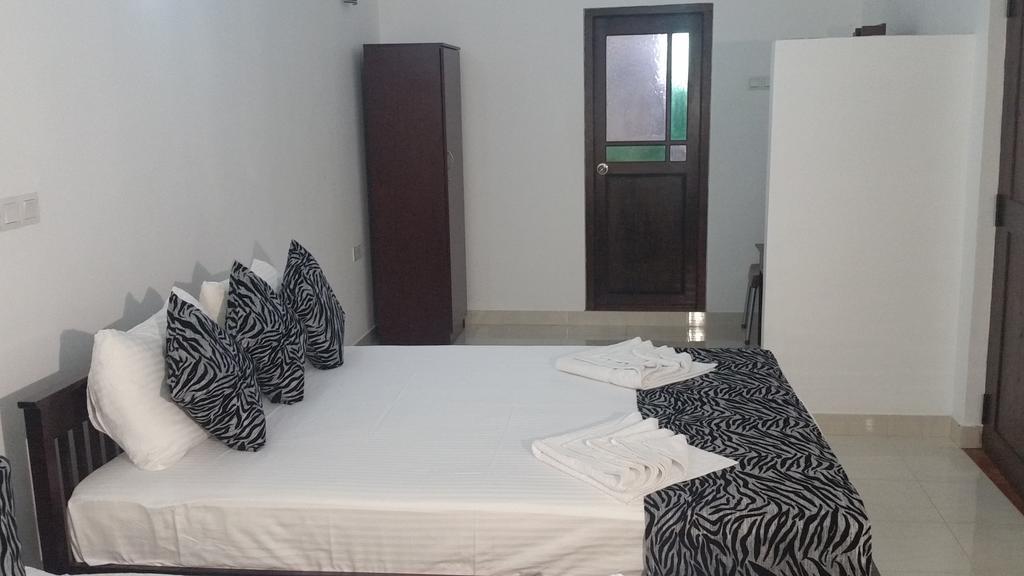 Serene View Tourist Rest Hotell Anuradhapura Exteriör bild