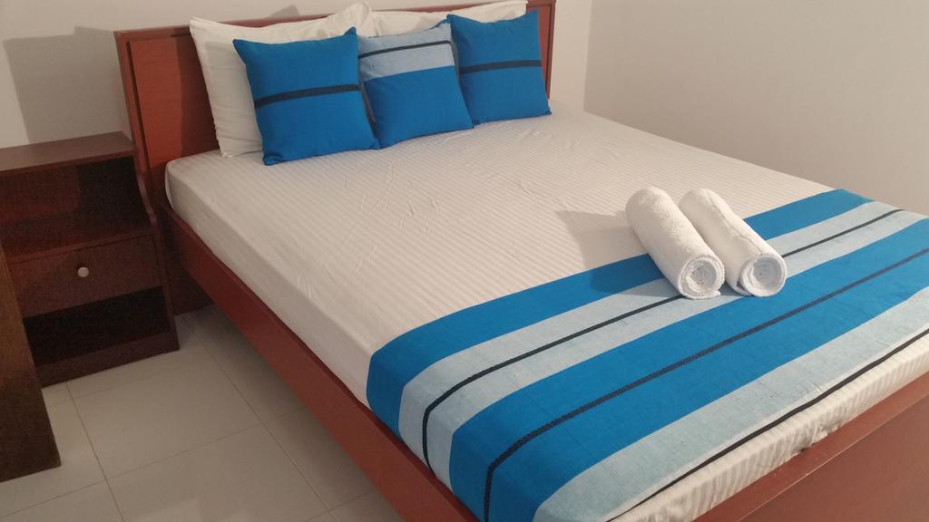 Serene View Tourist Rest Hotell Anuradhapura Exteriör bild